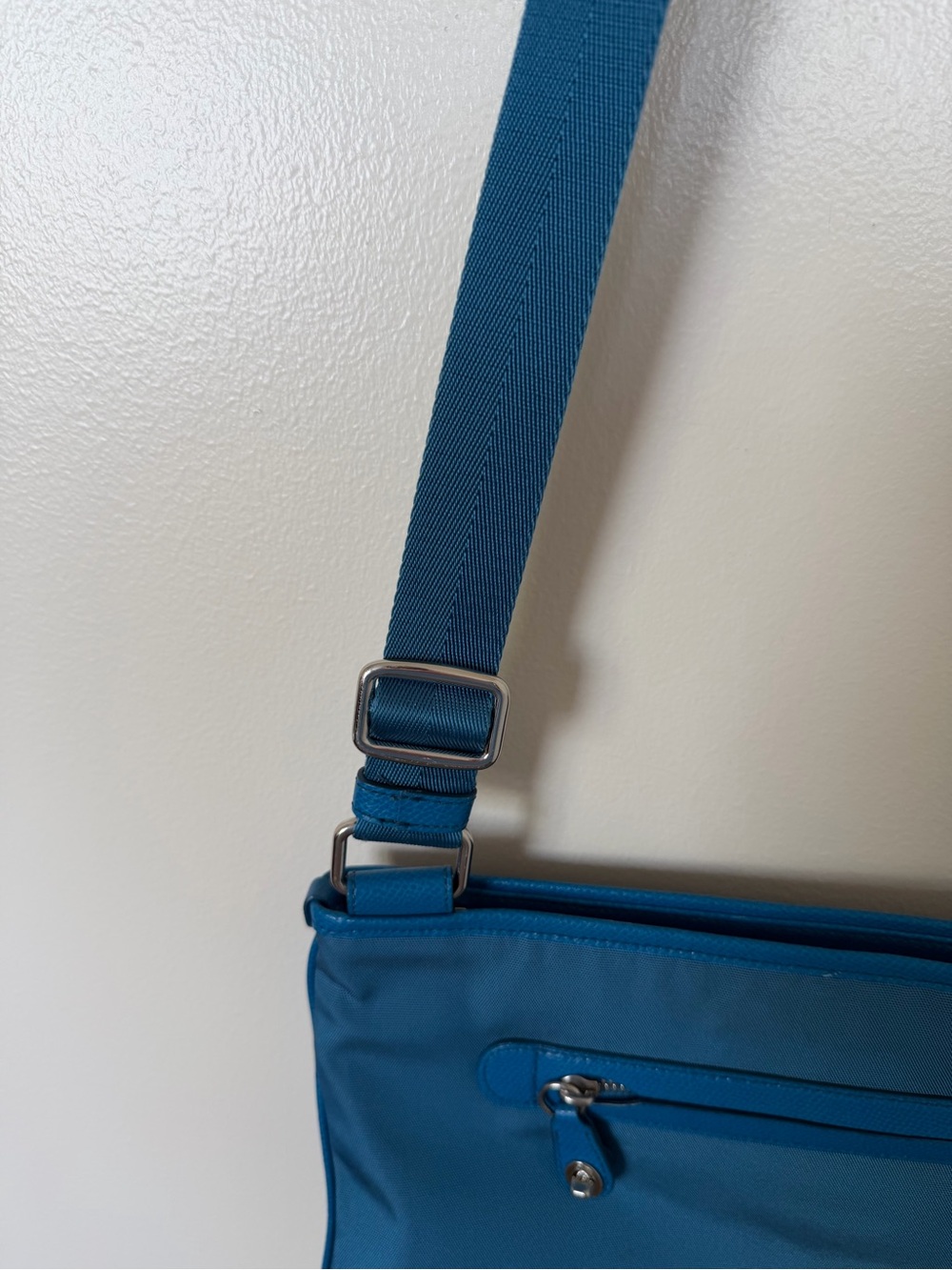 COACH Blue Nylon Crossbody Bag Messenger Shoulder Bag Leather Trim Zip Top - Picture 5 of 14